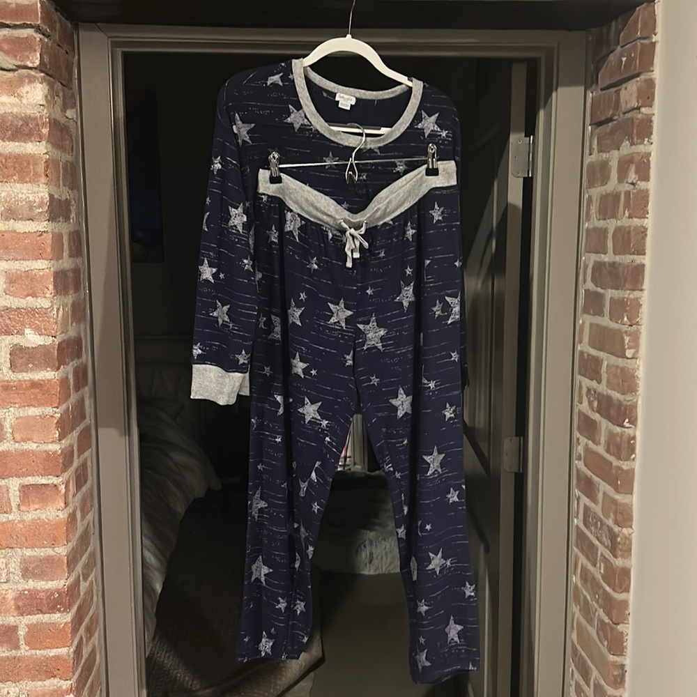 Splendid Pullover Jogger Set